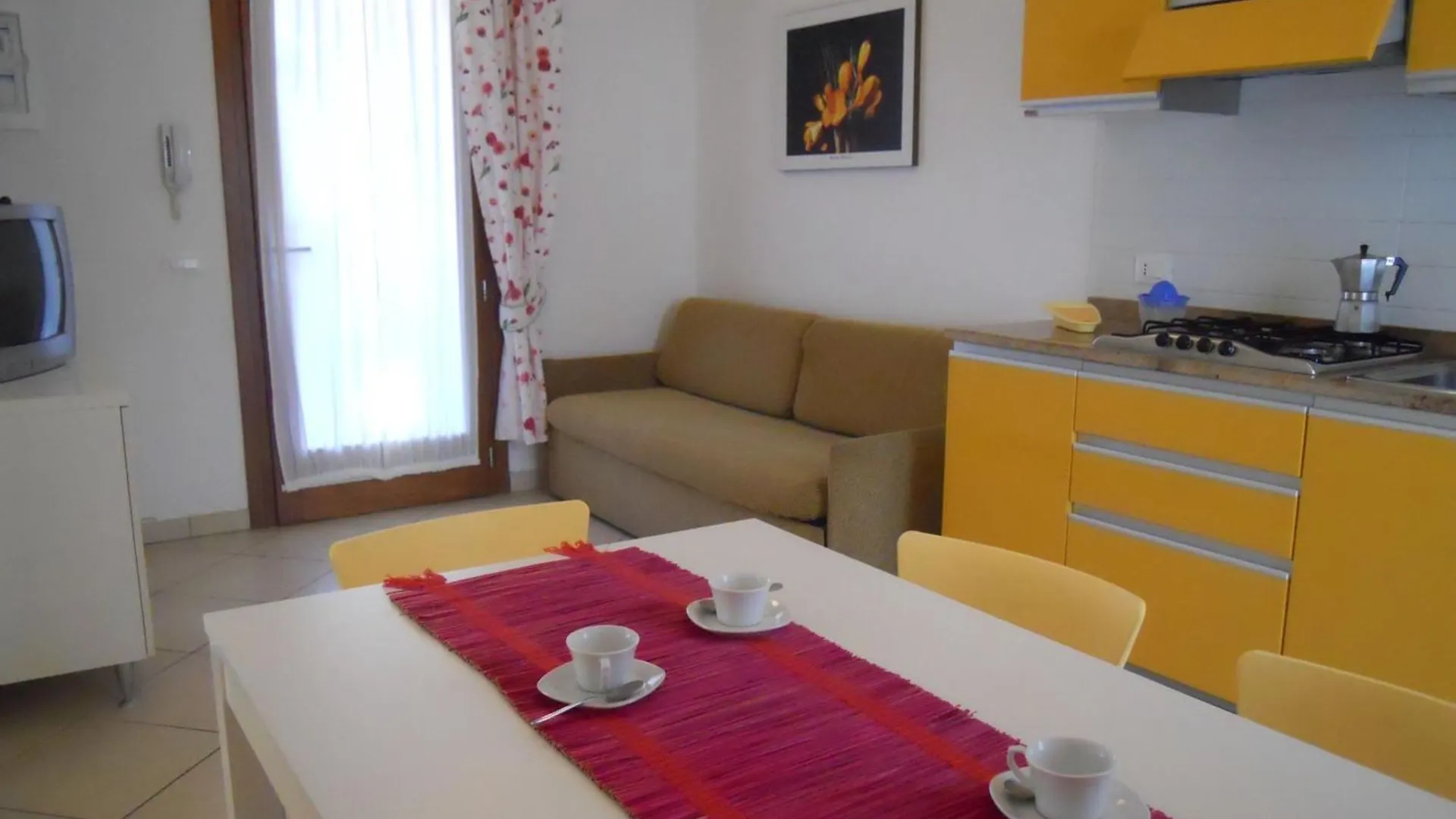Apartment Accommodation Close To The Beach - Beahost - Bibione Italy