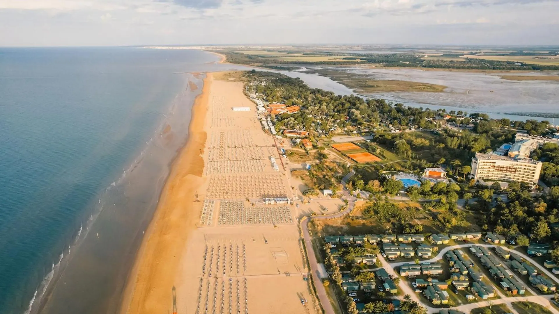 Accommodation Close To The Beach - Beahost - Bibione 0*,  Italy